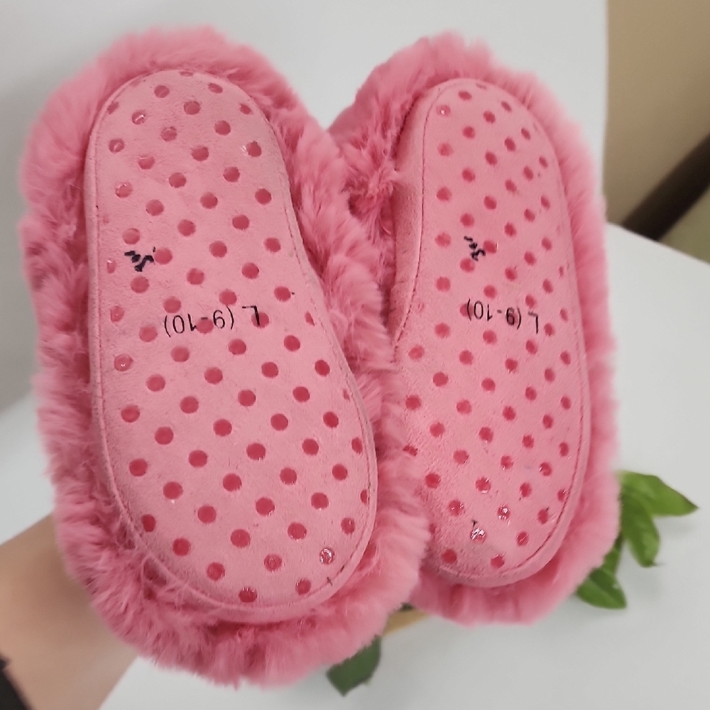 Plush Pink Fuzzy Slippers - Picture 3 of 4